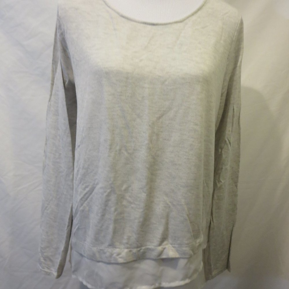 GNW    Light gray hi-low sweater long sleeve      size Large